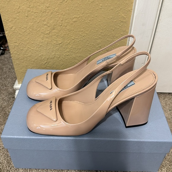 Prada sling back block heel - Picture 4 of 5